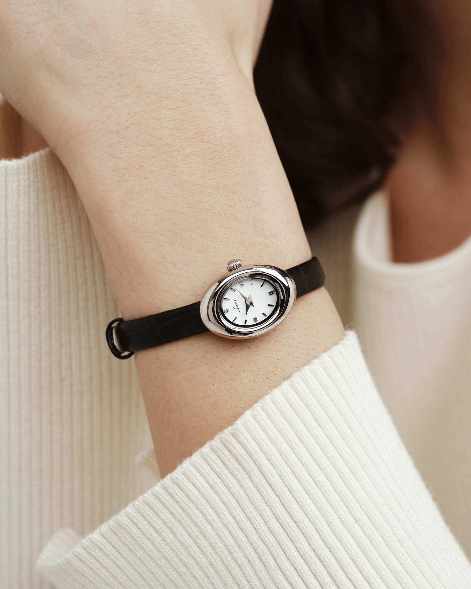 Mockberg Belle Oval Petite Leather