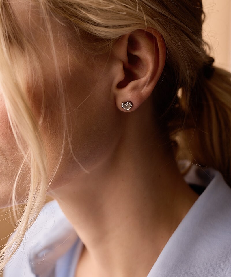 Blomdahl Örhängen Brilliance Sweetheart 8 mm, Crystal